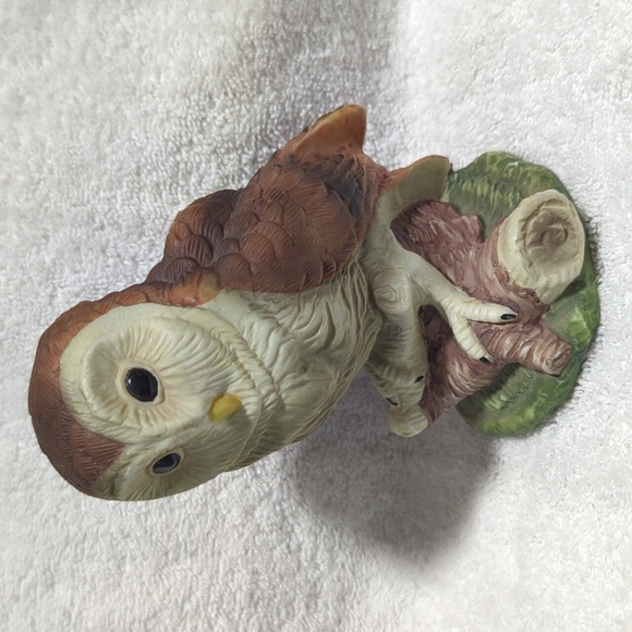 Wal-Mart Vintage Porcelain Bisque Owl Figurine - Picture 1 of 11